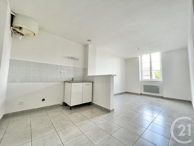 Appartement T2 à louer - 2 pièces - 34.89 m2 - LES ABRETS EN DAUPHINE - 38 - RHONE-ALPES - Century 21 Arlaud Transaction