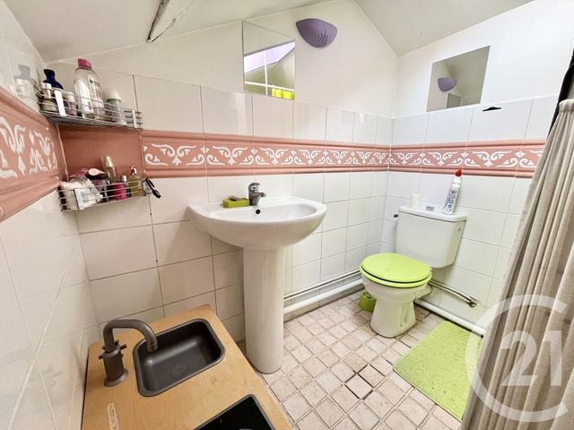 Appartement T5 à vendre - 5 pièces - 89.32 m2 - LA TOUR DU PIN - 38 - RHONE-ALPES - Century 21 Arlaud Transaction