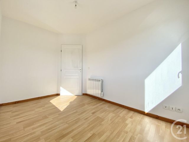 Appartement T4 à louer - 4 pièces - 68.06 m2 - PRESSINS - 38 - RHONE-ALPES - Century 21 Arlaud Transaction