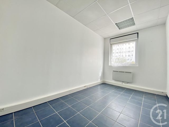 Afficher la photo en grand Appartement Local à louer - 2 pièces - 40.31 m2 - PRESSINS - 38 - RHONE-ALPES - Century 21 Arlaud Transaction