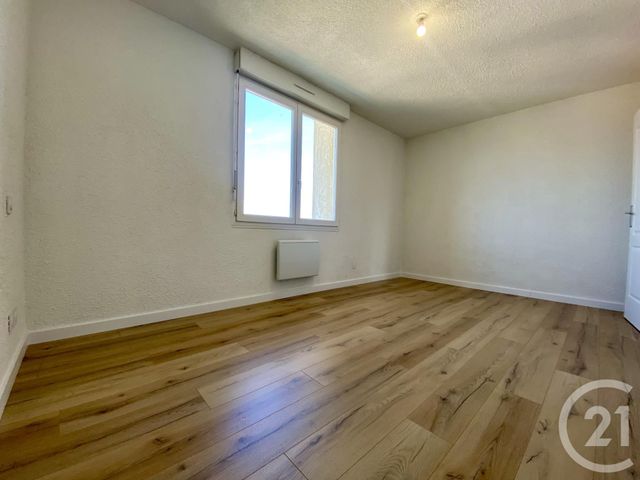 Appartement T4 à vendre - 4 pièces - 77.44 m2 - LES ABRETS EN DAUPHINE - 38 - RHONE-ALPES - Century 21 Arlaud Transaction