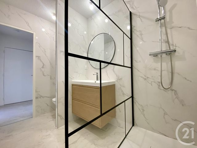 Appartement T4 à vendre - 4 pièces - 77.44 m2 - LES ABRETS EN DAUPHINE - 38 - RHONE-ALPES - Century 21 Arlaud Transaction