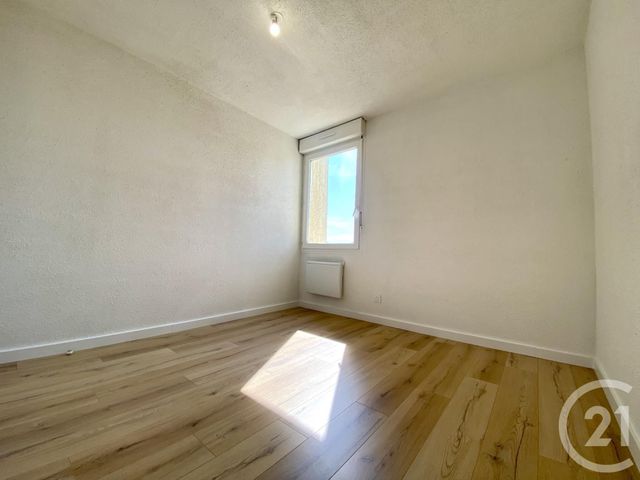 Appartement T4 à vendre - 4 pièces - 77.44 m2 - LES ABRETS EN DAUPHINE - 38 - RHONE-ALPES - Century 21 Arlaud Transaction