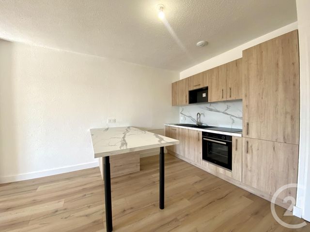 Appartement T4 à vendre - 4 pièces - 77.44 m2 - LES ABRETS EN DAUPHINE - 38 - RHONE-ALPES - Century 21 Arlaud Transaction