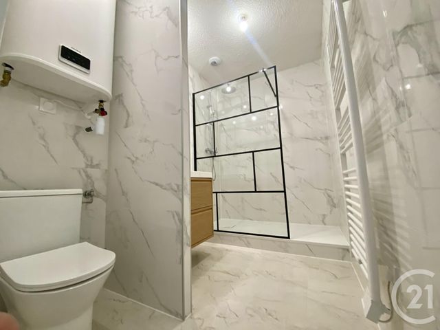 Appartement T4 à vendre - 4 pièces - 77.44 m2 - LES ABRETS EN DAUPHINE - 38 - RHONE-ALPES - Century 21 Arlaud Transaction