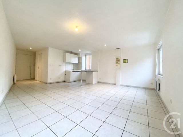 Appartement T2 à louer - 2 pièces - 49.61 m2 - LES ABRETS EN DAUPHINE - 38 - RHONE-ALPES - Century 21 Arlaud Transaction