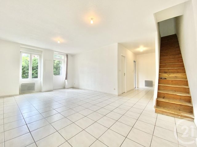 Appartement T4 à louer - 4 pièces - 74.79 m2 - LES AVENIERES VEYRINS THUELLIN - 38 - RHONE-ALPES - Century 21 Arlaud Transaction