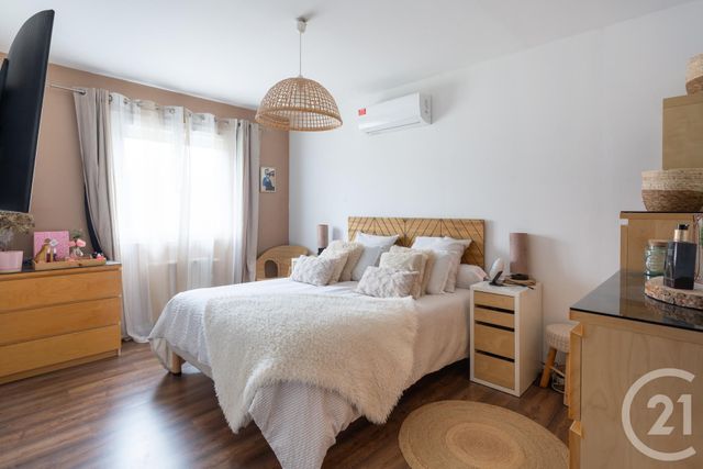 maison à vendre - 5 pièces - 109.75 m2 - PUSIGNAN - 69 - RHONE-ALPES - Century 21 Arlaud Transaction