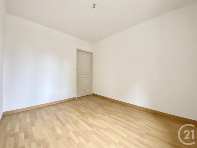 Appartement T3 à louer - 3 pièces - 70.92 m2 - LES AVENIERES VEYRINS THUELLIN - 38 - RHONE-ALPES - Century 21 Arlaud Transaction