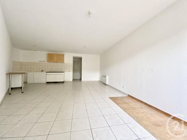 Appartement T3 à louer - 3 pièces - 70.92 m2 - LES AVENIERES VEYRINS THUELLIN - 38 - RHONE-ALPES - Century 21 Arlaud Transaction