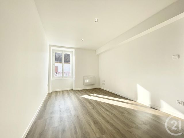 Afficher la photo en grand immeuble à vendre - 162.96 m2 - LES ABRETS EN DAUPHINE - 38 - RHONE-ALPES - Century 21 Arlaud Transaction