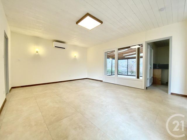 maison à louer - 5 pièces - 102.29 m2 - ST ANDRE LE GAZ - 38 - RHONE-ALPES - Century 21 Arlaud Transaction