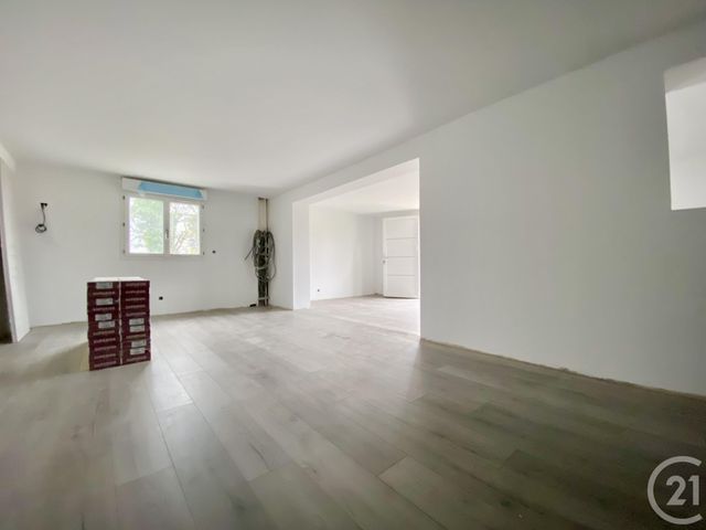Appartement T3 à vendre - 3 pièces - 84.23 m2 - LES ABRETS EN DAUPHINE - 38 - RHONE-ALPES - Century 21 Arlaud Transaction