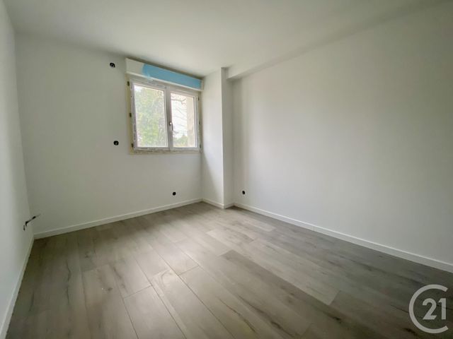 Appartement T3 à vendre - 3 pièces - 84.23 m2 - LES ABRETS EN DAUPHINE - 38 - RHONE-ALPES - Century 21 Arlaud Transaction
