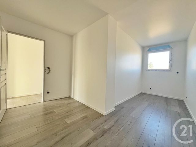 Appartement T3 à vendre - 3 pièces - 55.8 m2 - LES ABRETS EN DAUPHINE - 38 - RHONE-ALPES - Century 21 Arlaud Transaction