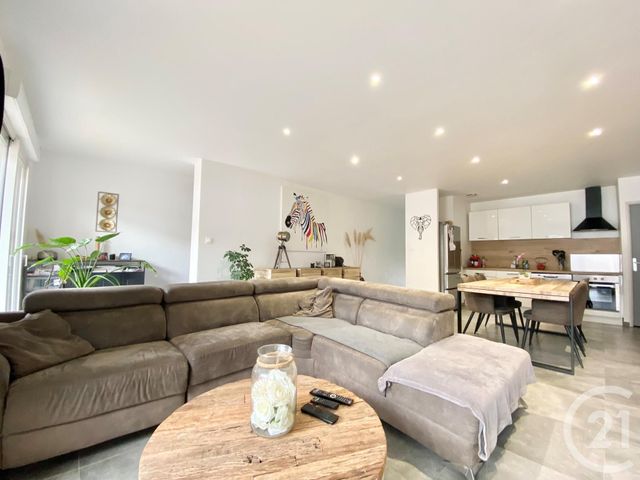 Appartement T4 à vendre - 4 pièces - 94.54 m2 - LES ABRETS EN DAUPHINE - 38 - RHONE-ALPES - Century 21 Arlaud Transaction