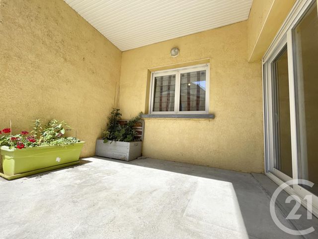 Appartement T3 à louer - 3 pièces - 70.46 m2 - LES ABRETS EN DAUPHINE - 38 - RHONE-ALPES - Century 21 Arlaud Transaction