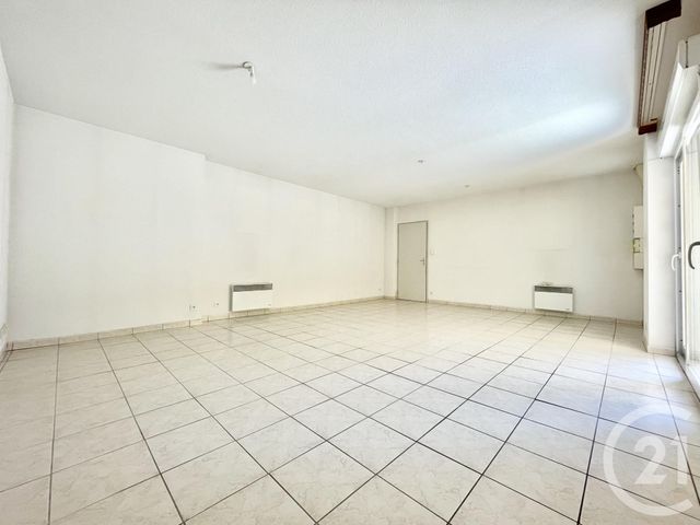 Appartement T3 à louer - 3 pièces - 70.46 m2 - LES ABRETS EN DAUPHINE - 38 - RHONE-ALPES - Century 21 Arlaud Transaction