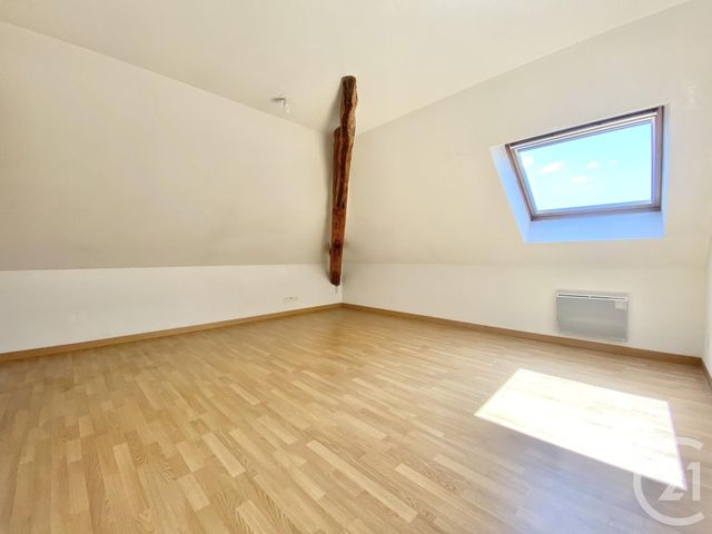 Appartement T4 à louer - 4 pièces - 92.8 m2 - LES AVENIERES VEYRINS THUELLIN - 38 - RHONE-ALPES - Century 21 Arlaud Transaction