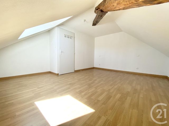 Appartement T4 à louer - 4 pièces - 92.8 m2 - LES AVENIERES VEYRINS THUELLIN - 38 - RHONE-ALPES - Century 21 Arlaud Transaction