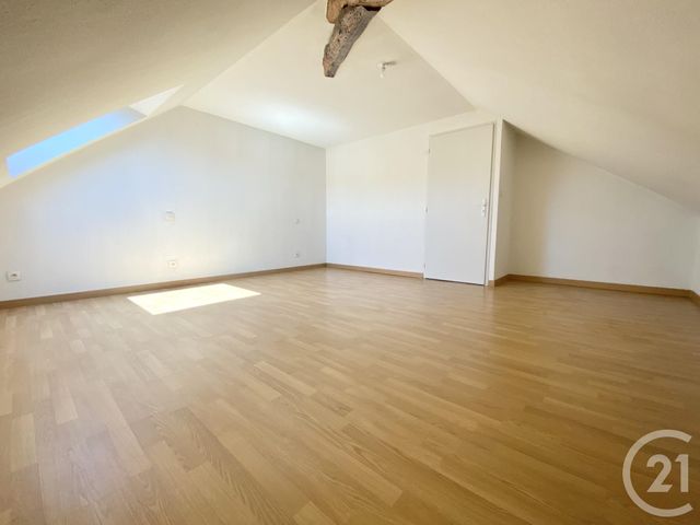 Appartement T4 à louer - 4 pièces - 92.8 m2 - LES AVENIERES VEYRINS THUELLIN - 38 - RHONE-ALPES - Century 21 Arlaud Transaction