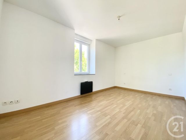Appartement T4 à louer - 4 pièces - 92.8 m2 - LES AVENIERES VEYRINS THUELLIN - 38 - RHONE-ALPES - Century 21 Arlaud Transaction