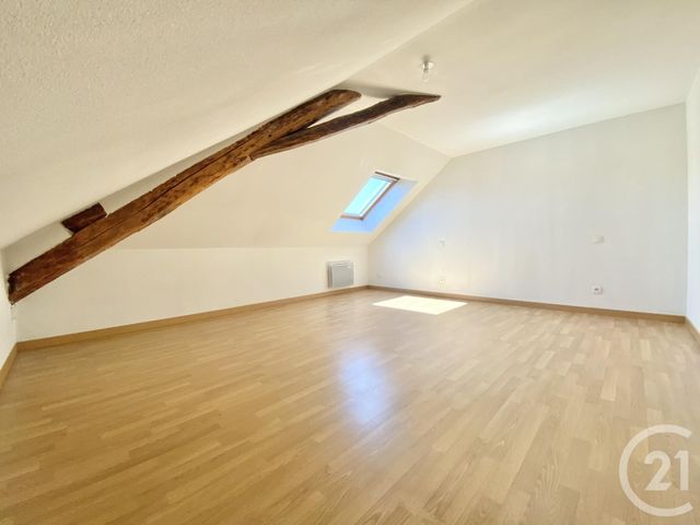 Appartement T4 à louer - 4 pièces - 92.8 m2 - LES AVENIERES VEYRINS THUELLIN - 38 - RHONE-ALPES - Century 21 Arlaud Transaction