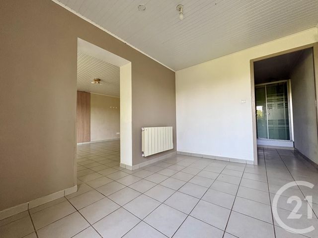 Appartement T2 à vendre - 3 pièces - 76.93 m2 - ST GENIX SUR GUIERS - 73 - RHONE-ALPES - Century 21 Arlaud Transaction