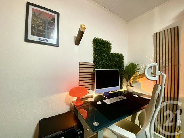 Appartement T2 à vendre - 3 pièces - 76.93 m2 - ST GENIX SUR GUIERS - 73 - RHONE-ALPES - Century 21 Arlaud Transaction