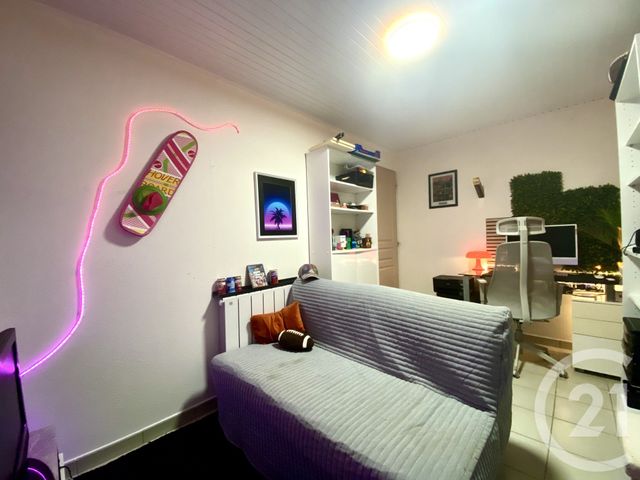 Appartement T2 à vendre - 3 pièces - 76.93 m2 - ST GENIX SUR GUIERS - 73 - RHONE-ALPES - Century 21 Arlaud Transaction