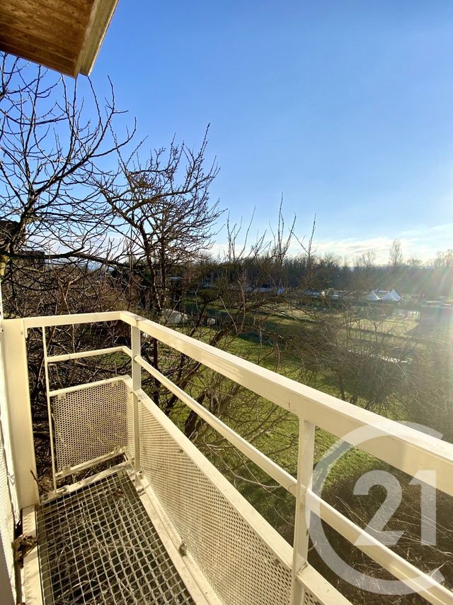 Appartement T2 à vendre - 2 pièces - 45.65 m2 - ST GENIX SUR GUIERS - 73 - RHONE-ALPES - Century 21 Arlaud Transaction