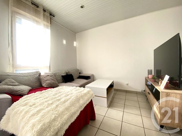Appartement T2 à vendre - 2 pièces - 45.65 m2 - ST GENIX SUR GUIERS - 73 - RHONE-ALPES - Century 21 Arlaud Transaction