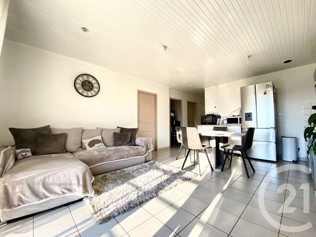 Appartement T3 à vendre ST GENIX SUR GUIERS