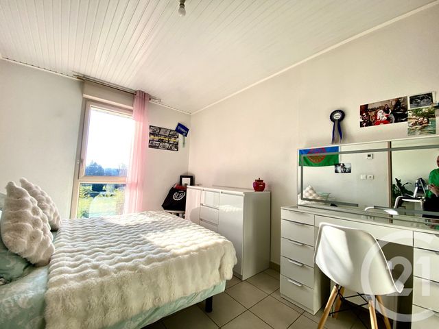 Appartement T3 à vendre - 3 pièces - 57.44 m2 - ST GENIX SUR GUIERS - 73 - RHONE-ALPES - Century 21 Arlaud Transaction