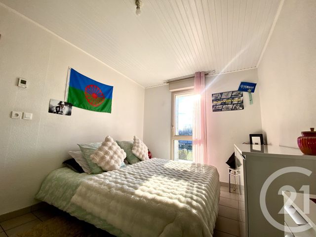 Appartement T3 à vendre - 3 pièces - 57.44 m2 - ST GENIX SUR GUIERS - 73 - RHONE-ALPES - Century 21 Arlaud Transaction