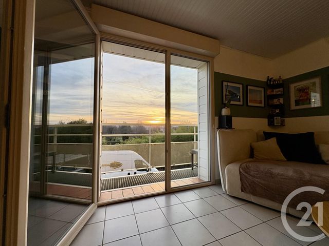 Appartement T3 à vendre - 3 pièces - 58.18 m2 - ST GENIX SUR GUIERS - 73 - RHONE-ALPES - Century 21 Arlaud Transaction