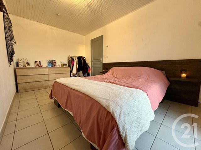Appartement T3 à vendre - 3 pièces - 58.18 m2 - ST GENIX SUR GUIERS - 73 - RHONE-ALPES - Century 21 Arlaud Transaction
