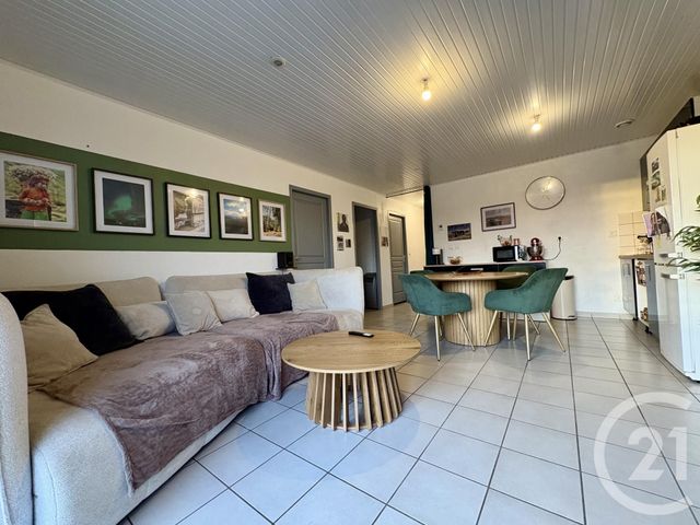 Appartement T3 à vendre ST GENIX SUR GUIERS