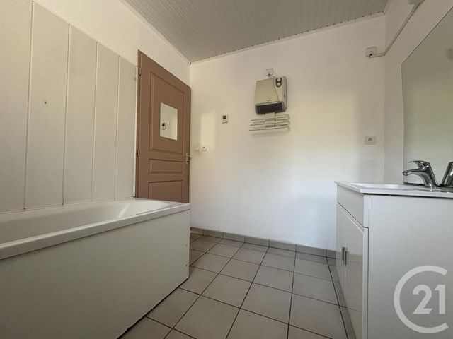 Appartement T3 à vendre - 3 pièces - 56.55 m2 - ST GENIX SUR GUIERS - 73 - RHONE-ALPES - Century 21 Arlaud Transaction