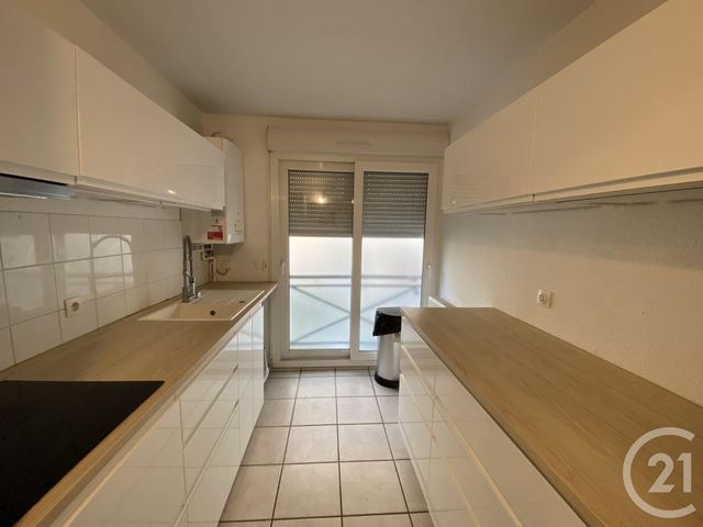Appartement T3 à vendre - 3 pièces - 62.27 m2 - VOIRON - 38 - RHONE-ALPES - Century 21 Arlaud Transaction