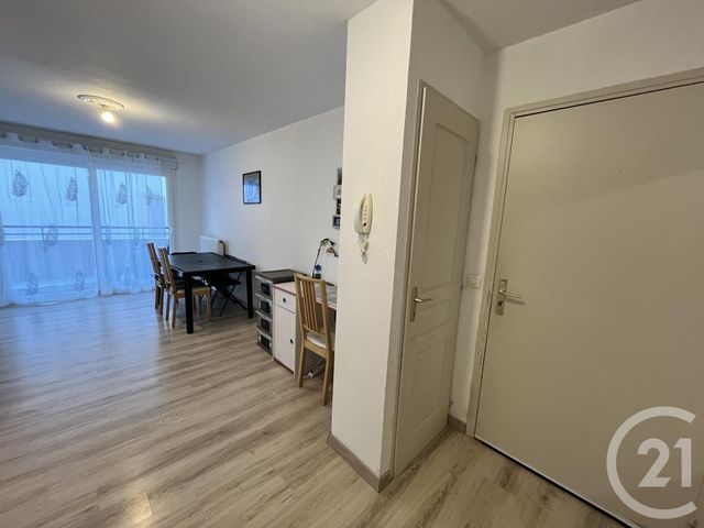 Appartement T3 à vendre - 3 pièces - 62.27 m2 - VOIRON - 38 - RHONE-ALPES - Century 21 Arlaud Transaction