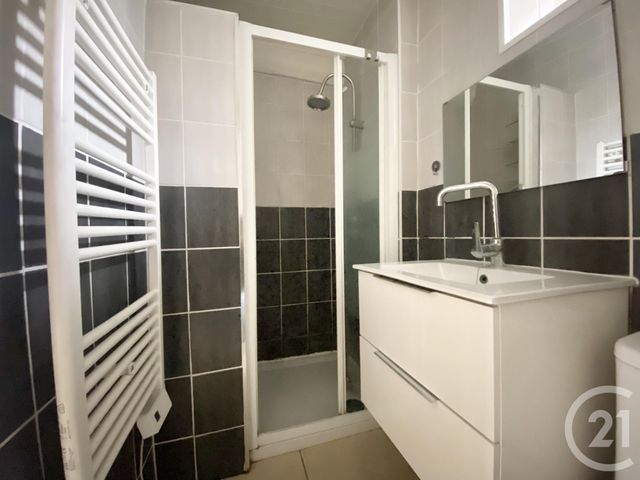 maison à louer - 4 pièces - 81.84 m2 - LA TOUR DU PIN - 38 - RHONE-ALPES - Century 21 Arlaud Transaction