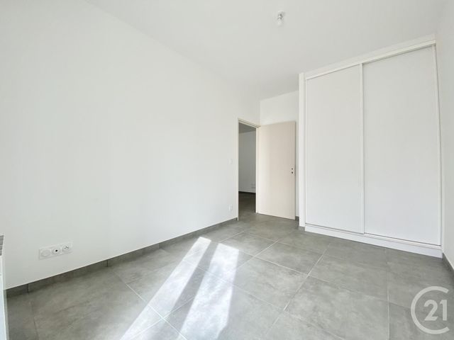 Appartement T2 à louer - 2 pièces - 51.55 m2 - LES AVENIERES VEYRINS THUELLIN - 38 - RHONE-ALPES - Century 21 Arlaud Transaction