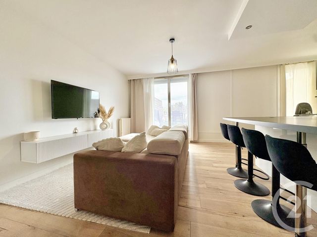 Appartement T4 à vendre - 4 pièces - 74.35 m2 - LA TOUR DU PIN - 38 - RHONE-ALPES - Century 21 Arlaud Transaction