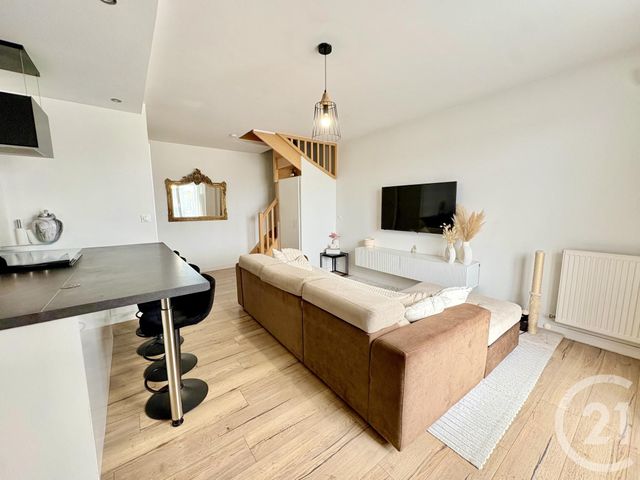 Appartement T4 à vendre - 4 pièces - 74.35 m2 - LA TOUR DU PIN - 38 - RHONE-ALPES - Century 21 Arlaud Transaction