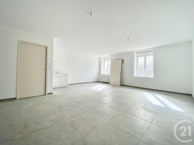 Appartement T3 à louer - 3 pièces - 75.37 m2 - LES AVENIERES VEYRINS THUELLIN - 38 - RHONE-ALPES - Century 21 Arlaud Transaction