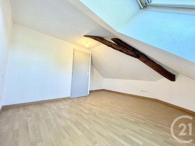 Appartement T3 à louer - 3 pièces - 75.37 m2 - LES AVENIERES VEYRINS THUELLIN - 38 - RHONE-ALPES - Century 21 Arlaud Transaction