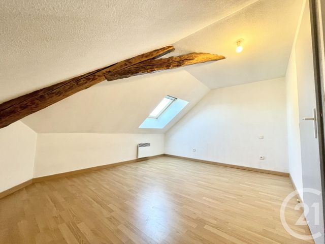 Appartement T3 à louer - 3 pièces - 75.37 m2 - LES AVENIERES VEYRINS THUELLIN - 38 - RHONE-ALPES - Century 21 Arlaud Transaction