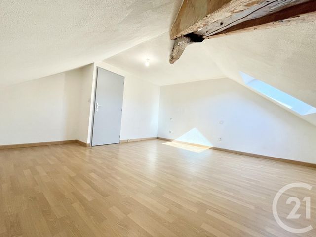 Appartement T3 à louer - 3 pièces - 75.37 m2 - LES AVENIERES VEYRINS THUELLIN - 38 - RHONE-ALPES - Century 21 Arlaud Transaction