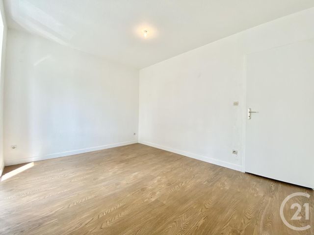 Appartement F3 bis à louer - 4 pièces - 74.79 m2 - LES AVENIERES VEYRINS THUELLIN - 38 - RHONE-ALPES - Century 21 Arlaud Transaction